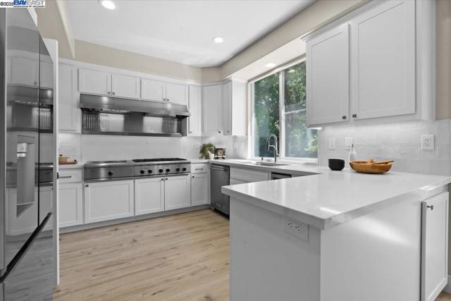 318 Montoya Way, Danville CA: https://media.crmls.org/mediaz/84e8e77e-25af-4ce7-9a10-b7ecebfc1405.jpg