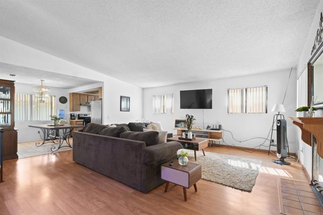 Detail Gallery Image 2 of 33 For 5088 Elkhart St, San Diego,  CA 92105 - 3 Beds | 2 Baths