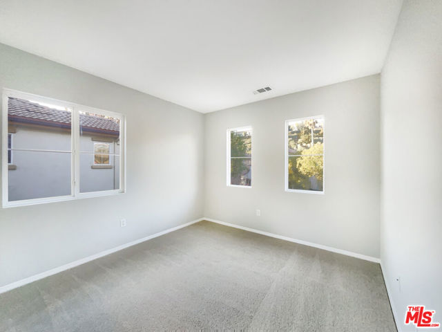24130 Tango Drive, Valencia CA: https://media.crmls.org/mediaz/84e91dd3-5523-4b65-ae53-da8f170a2b29.jpg