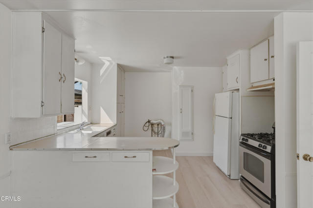 Detail Gallery Image 12 of 47 For 127 Glen Ellen Dr, Ventura,  CA 93003 - 3 Beds | 1 Baths