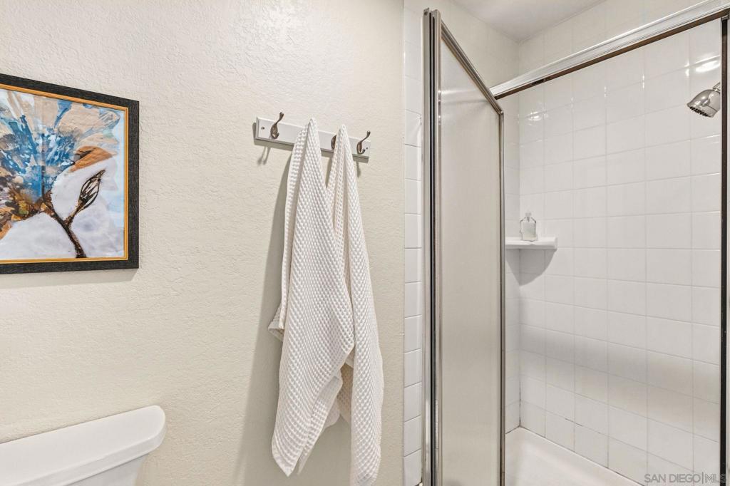 5025 Collwood Way - photo 14