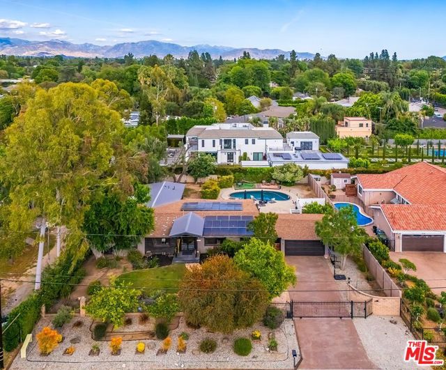 Image 31 of 33 For 8730 Encino Avenue