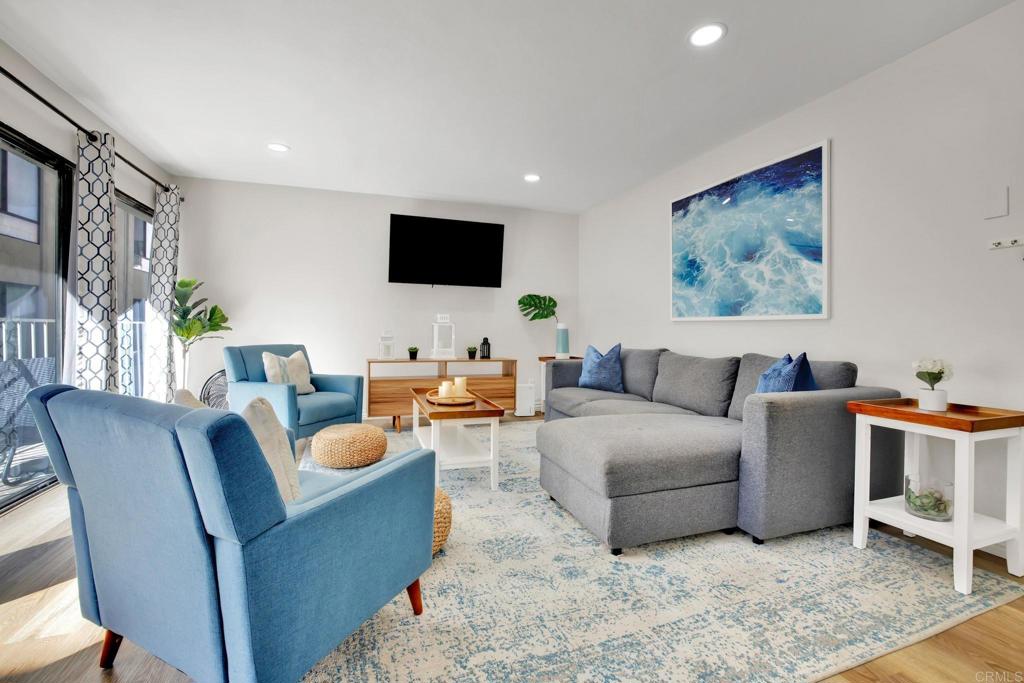 1251 Parker Pl.