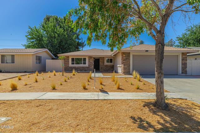 Detail Gallery Image 2 of 30 For 1102 E Avenue J5, Lancaster,  CA 93535 - 5 Beds | 2 Baths