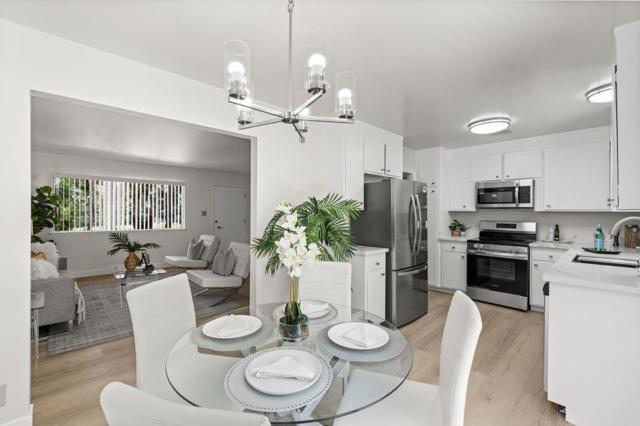 21 Willow Road, Menlo Park CA: https://media.crmls.org/mediaz/84ea9118-92d3-440d-994c-8f00e77fec12.jpg