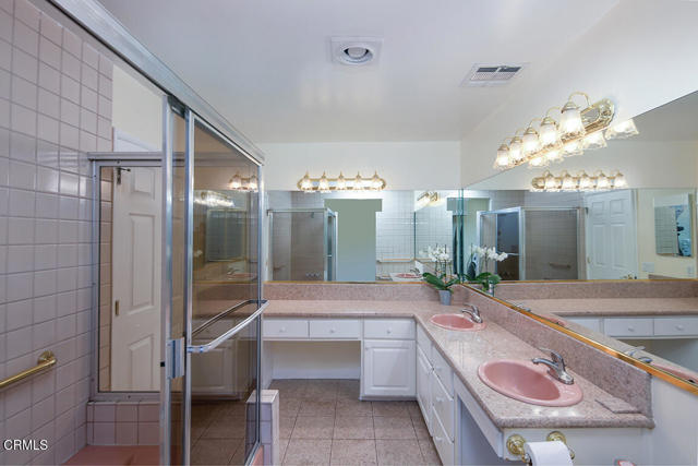 220 W Hillcrest Boulevard, Monrovia CA: https://media.crmls.org/mediaz/84ebbf07-2238-4ea3-98fd-b7c0ef6b05a6.jpg