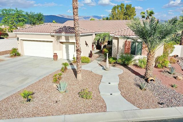 80372 Camino San Lucas, Indio CA: https://media.crmls.org/mediaz/84ec6bdb-a977-44ac-a66d-2b33e573fbc9.jpg