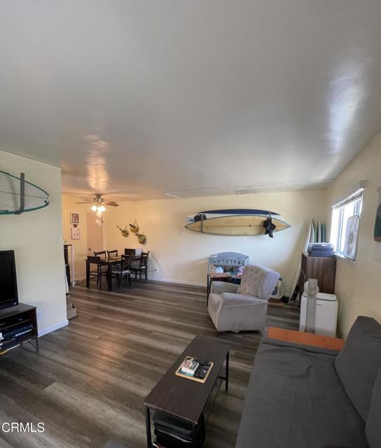 Detail Gallery Image 2 of 7 For 1213 Chalmette Ave, Ventura,  CA 93003 - 2 Beds | 1 Baths