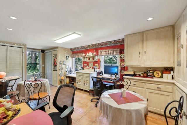 18211 Saratoga Los Gatos Road, Monte Sereno CA: https://media.crmls.org/mediaz/84ee6675-79a5-455e-add2-b7c556c63c03.jpg