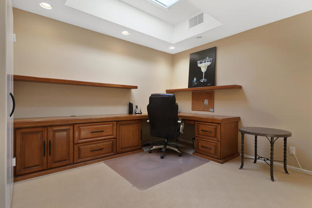 109 Deer Spring Way, Palm Desert, CA 92211