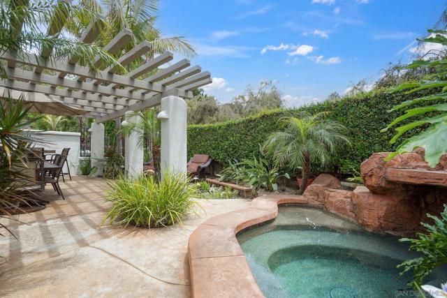 26 Mercato, Laguna Niguel CA: https://media.crmls.org/mediaz/84eed464-8cfa-496d-88a5-15ed5977fb74.jpg