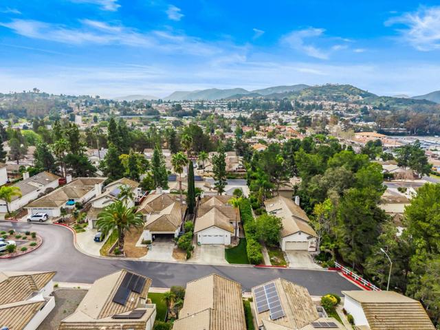 Detail Gallery Image 29 of 37 For 1887 Guilder Gln, Escondido,  CA 92029 - 3 Beds | 2 Baths