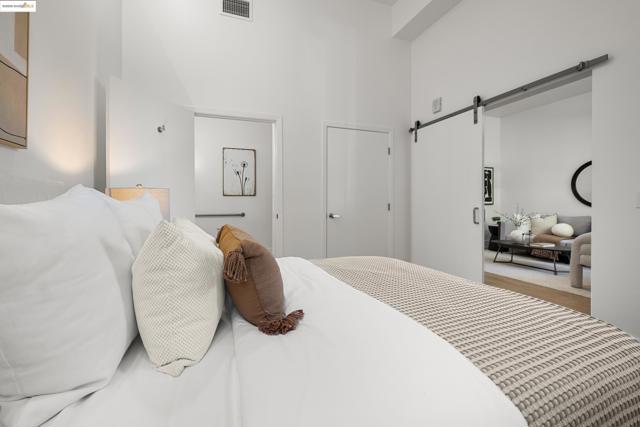 1545 32nd St, Oakland CA: https://media.crmls.org/mediaz/84ef7567-aac9-49a5-b65d-ab8a1ded52f2.jpg