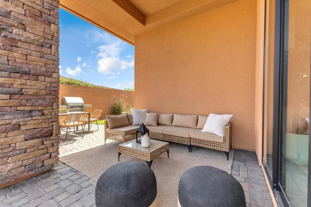 50050 Camino Privado, La Quinta CA: https://media.crmls.org/mediaz/84f18014-9c51-458d-b3d1-aab03dcad8c1.jpg