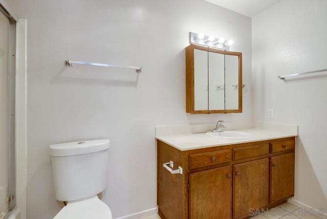 7858 Cowles Mountain Ct, San Diego CA: https://media.crmls.org/mediaz/84f1ecf7-a87b-425a-9737-1dfac2aaef3a.jpg