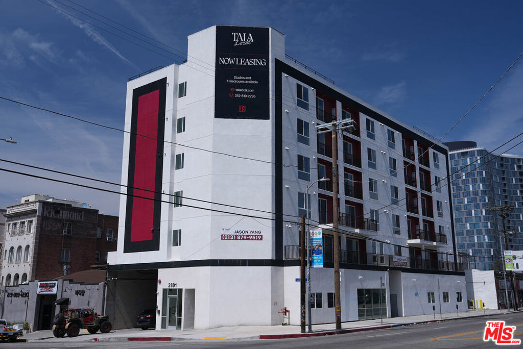719 S Hoover #502