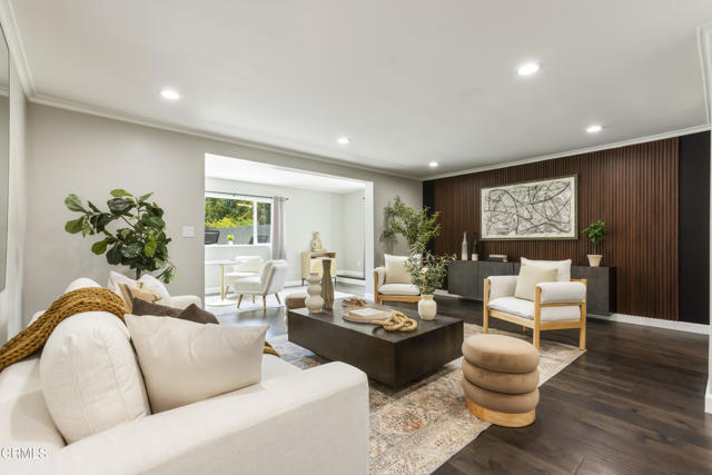 11442 Brainard Avenue, Sylmar CA: https://media.crmls.org/mediaz/84f2711a-e4a2-466f-8a27-3c16956f7fed.jpg