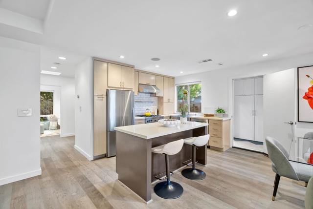 645 Maybell Avenue, Palo Alto CA: https://media.crmls.org/mediaz/84f3473a-50a9-4103-a2b5-c1d31e4f06a8.jpg
