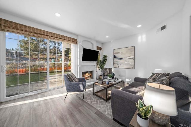 Image 12 of 59 For 12118 Ferncrest Place