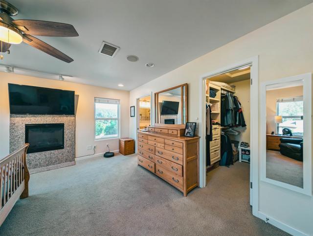 Image 30 of 75 For 9848 Vista Viejas