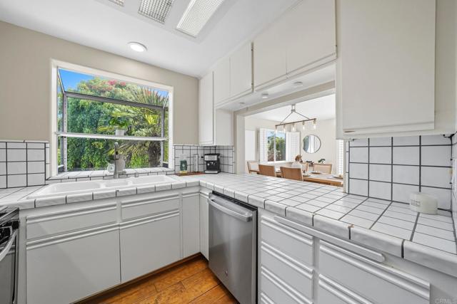 Detail Gallery Image 20 of 55 For 553 a Hygeia Ave. Ave, Encinitas,  CA 92024 - 3 Beds | 2/1 Baths