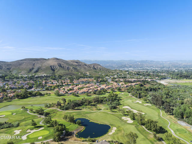 287 Golden Fern Court, Simi Valley CA: https://media.crmls.org/mediaz/84f51218-78a9-49d2-a0cd-1cac48c8a6f8.jpg