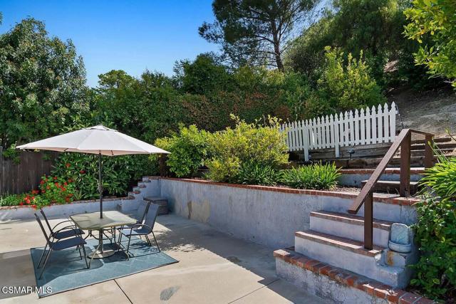 4324 Natoma Avenue, Woodland Hills CA: https://media.crmls.org/mediaz/84f55790-623a-4359-bf57-ce1c1ab009a5.jpg