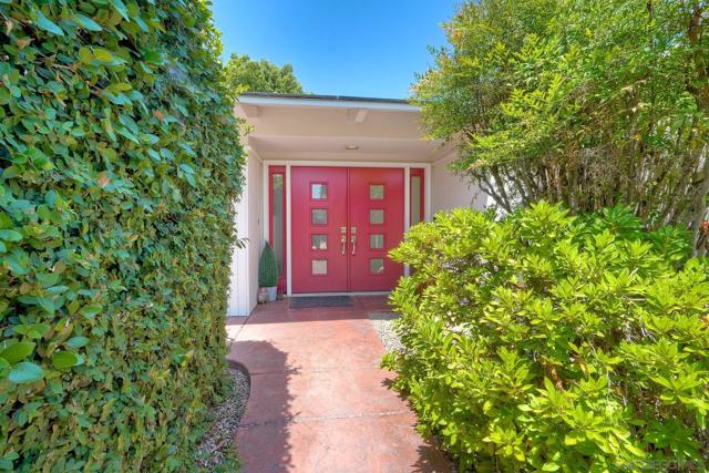 11668 Altoona Dr, El Cajon CA: https://media.crmls.org/mediaz/84f58b10-4e8f-4eab-881e-287da00f79cd.jpg