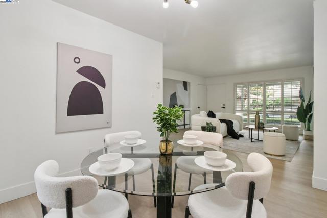 16045 Via Cordoba, San Lorenzo CA: https://media.crmls.org/mediaz/84f7268d-362a-4c57-9b23-ec45a063bc5d.jpg