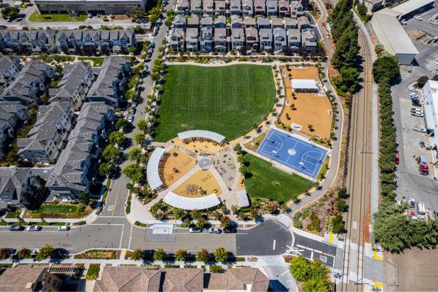 119 Orbit Way, Mountain View CA: https://media.crmls.org/mediaz/84f7542a-0490-44a5-977f-cc575531da27.jpg