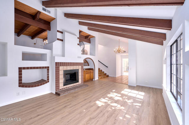 751 Wildwood Avenue, Thousand Oaks CA: https://media.crmls.org/mediaz/84f877e0-a84e-4a4f-a193-a4064d9c8349.jpg