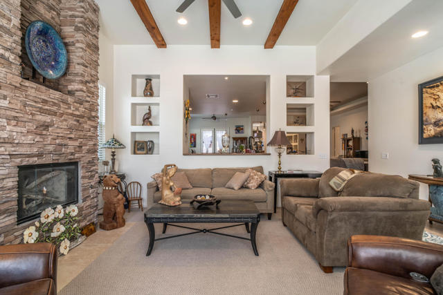 52280 Avenida Herrera, La Quinta CA: https://media.crmls.org/mediaz/84f95170-37d7-46ed-811a-281322090f9d.jpg