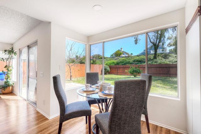 Detail Gallery Image 10 of 39 For 5349 Gooseberry Way, Oceanside,  CA 92057 - 3 Beds | 2/1 Baths