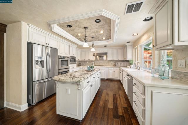 Image 20 of 60 For 812 Beaver Creek Ct