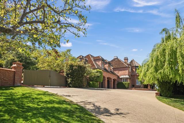 12359 Farr Ranch Road, Saratoga CA: https://media.crmls.org/mediaz/84fa2a95-9e14-48e4-93a3-2d2336d89cc4.jpg