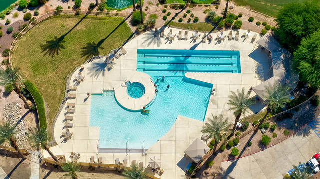 78680 Alliance Way, Palm Desert CA: https://media.crmls.org/mediaz/84fb46f9-da0c-4584-8070-3334d116fc1d.jpg