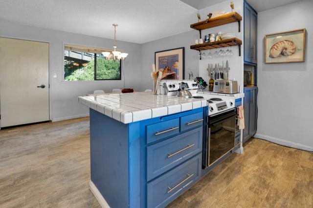 101 Shell Drive, Watsonville CA: https://media.crmls.org/mediaz/84fb9532-9e6e-4ea3-aa3b-f1442fc0f8bd.jpg