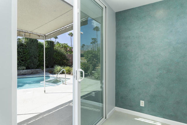 2963 E Orella Circle, Palm Springs, CA 92264
