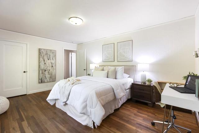 620 Olive Street, Menlo Park CA: https://media.crmls.org/mediaz/84fd07a6-6451-4286-9dfb-2c4d4bac1b73.jpg