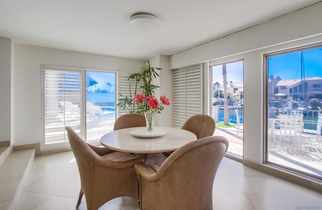 6 Buccaneer Way, Coronado CA: https://media.crmls.org/mediaz/84fd4e09-db9c-4fea-85ae-eb4153c7940b.jpg