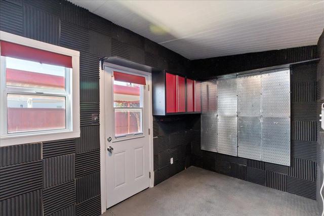 4 Arapaho Street, Palm Springs CA: https://media.crmls.org/mediaz/84fddfc4-cf25-4143-b0f9-1fb6f8a637fb.jpg
