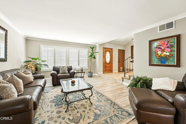 3042 Omega Avenue, Simi Valley CA: https://media.crmls.org/mediaz/84fe9bbb-12ed-410b-b020-9be9a275e477.jpg