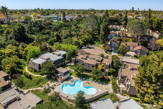 4430 Caminito Ocio, San Diego CA: https://media.crmls.org/mediaz/84feb470-44fc-4ac1-861c-516debf652b8.jpg