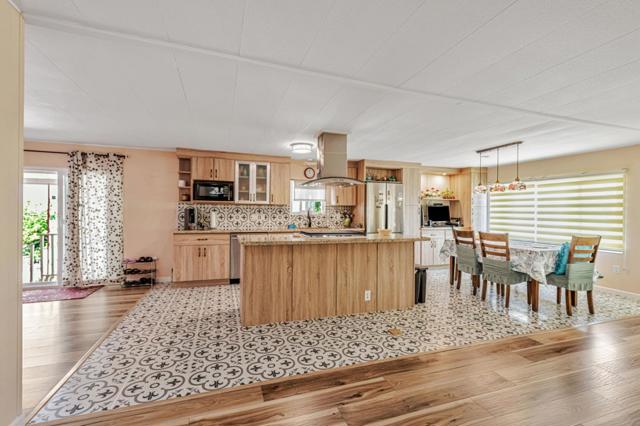264 Santa Susana, San Leandro CA: https://media.crmls.org/mediaz/84ff9028-3c92-446c-bb69-a4aeeffaca6e.jpg