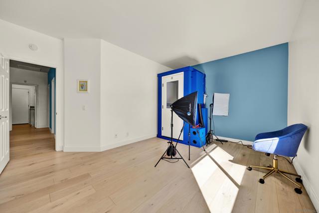 14265 Sandhill Rd, Poway CA: https://media.crmls.org/mediaz/8500418d-96fd-46eb-a33b-e0f6d93d8019.jpg