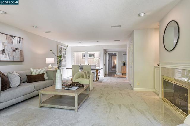 1934 Saint George Rd, Danville CA: https://media.crmls.org/mediaz/8500a845-0212-49a4-b736-7d3db0e0a545.jpg