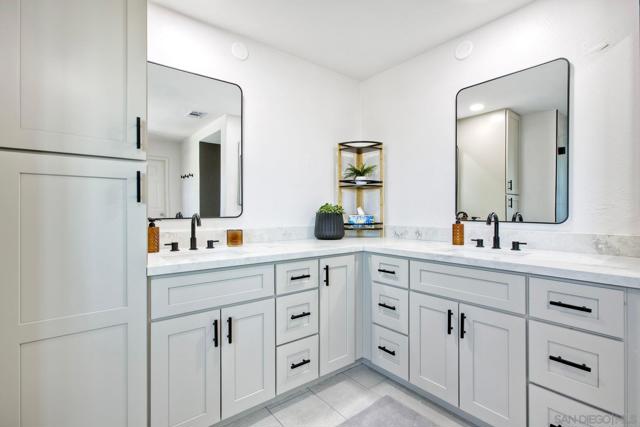 31659 Poppy Street, Winchester CA: https://media.crmls.org/mediaz/8501fffd-39b2-4c8b-9411-8b27133391a4.jpg