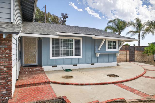 1018 Via Arroyo, Ventura CA: https://media.crmls.org/mediaz/85031304-bb86-40a0-8a0b-10eeae113532.jpg