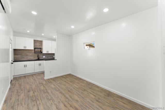 Image 40 of 46 For 5364 Adams  