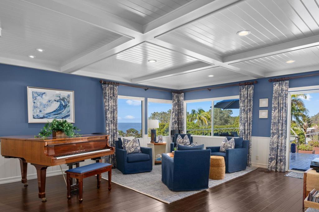 2122 Del Mar Heights Road - photo 8